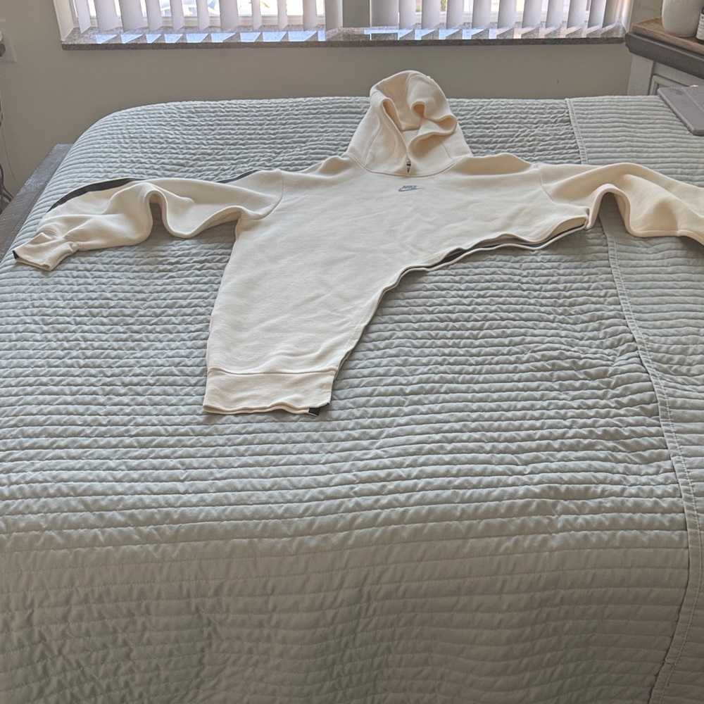 Nike Cream and Black Hoodie half crop